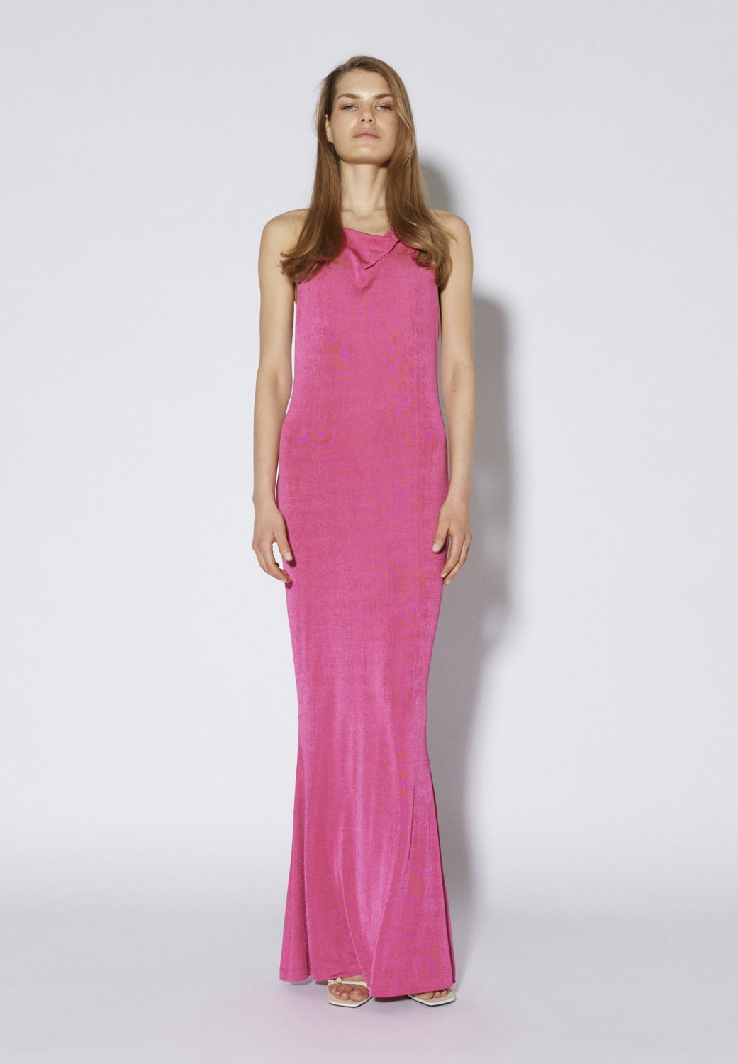 SOMETHINGNEW SNANNE HALTERNECK MAXI DRESS