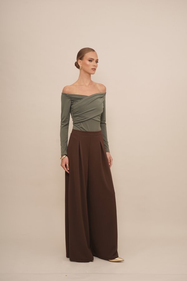 WAL G. HALLE OFF SHOULDER