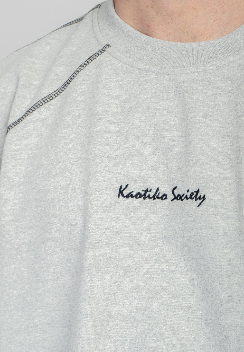 Kaotiko CREW PATCHED UNISEX