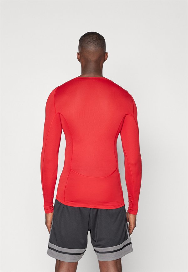 adidas Performance TECHFIT LONGSLEEVE T-SHIRT MEN