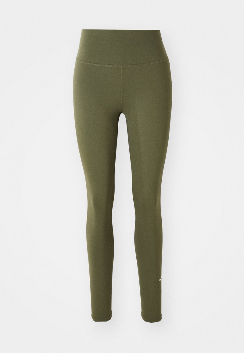 Olivgrüne Leggings aus dehnbarem Material, hoch geschnittenes Design, glatte Textur und ein kleines weißes Nike-Logo-Akzent am Unterschenkel.