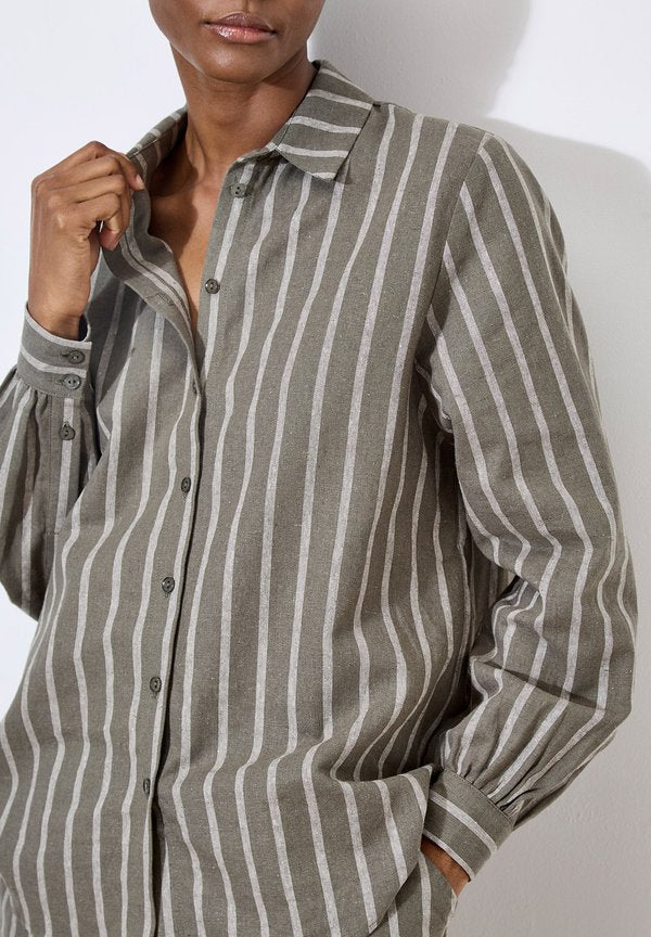 Apricot  STRIPED