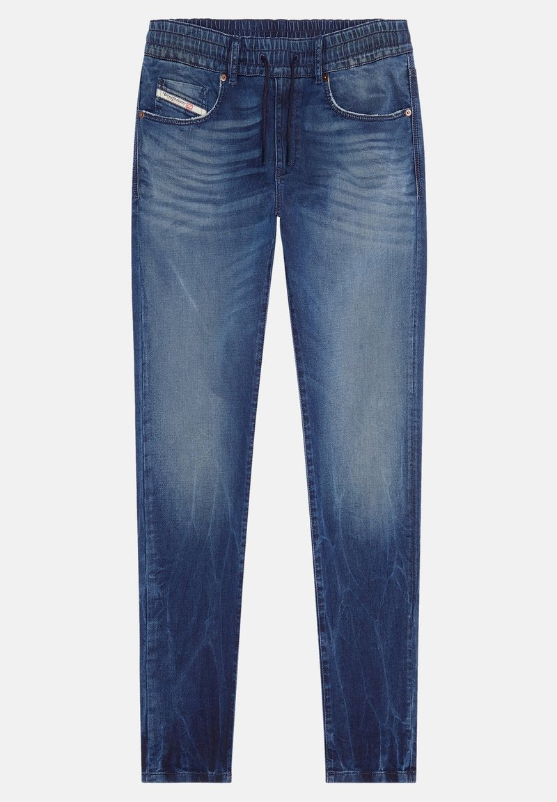 Denim-Jogginghose in mittlerem Blau mit elastischem Bund, dezentem ausgewaschenem Muster, vorderen Taschen und kontrastierenden Nähten.