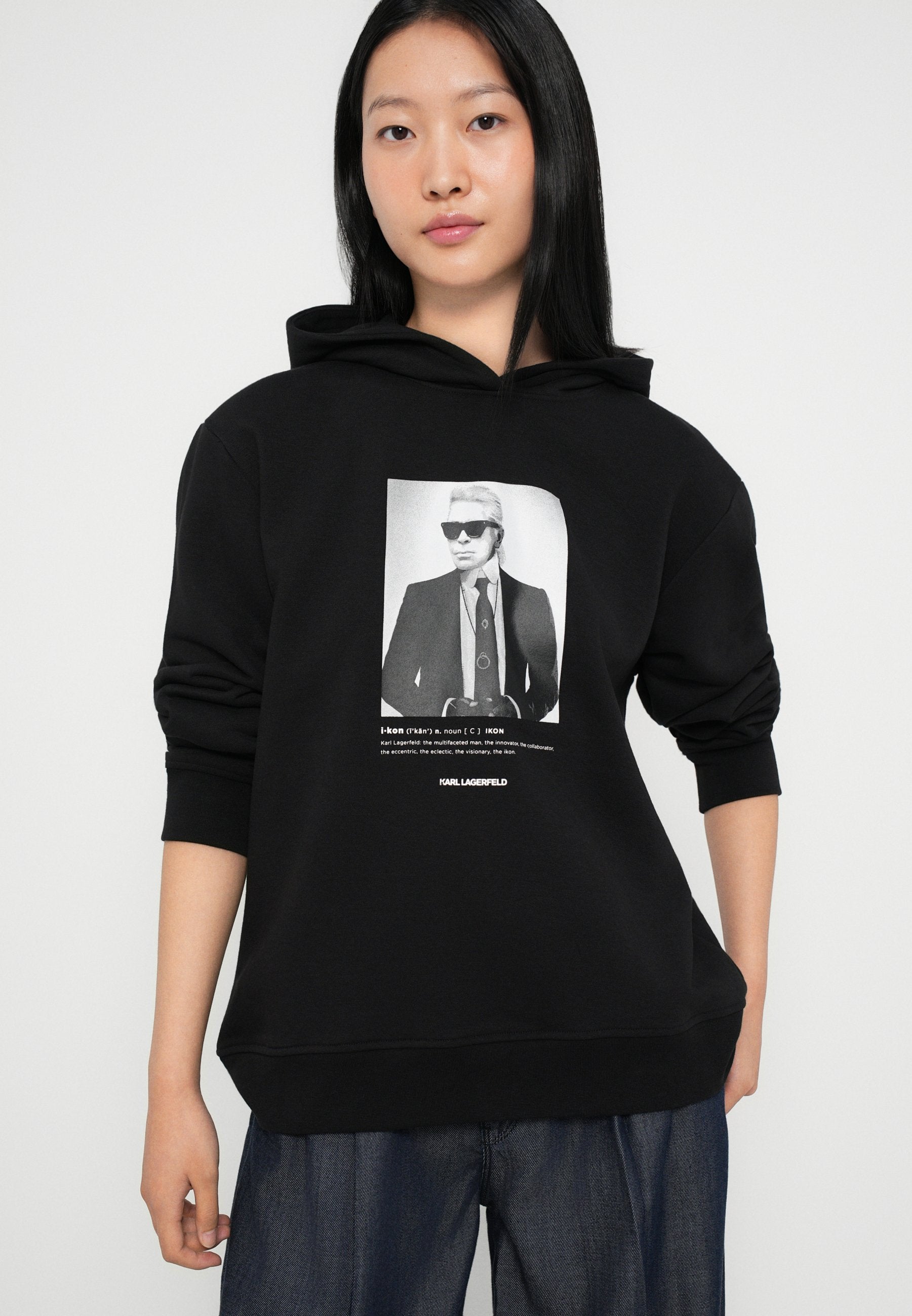 PORTRAIT HOODIE Media 5