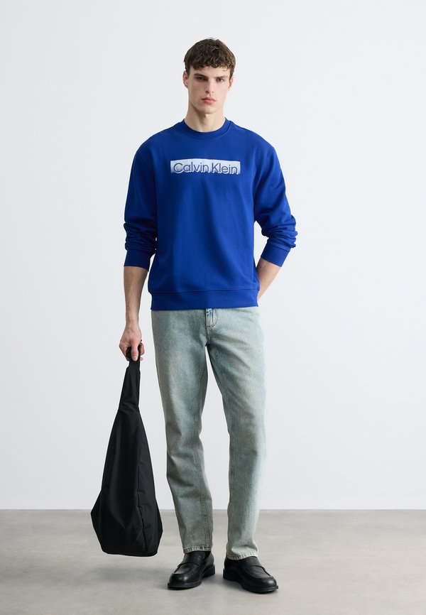 Calvin Klein SPORTSWEAR GRAPHIC CREWNECK STANDARD LOGO