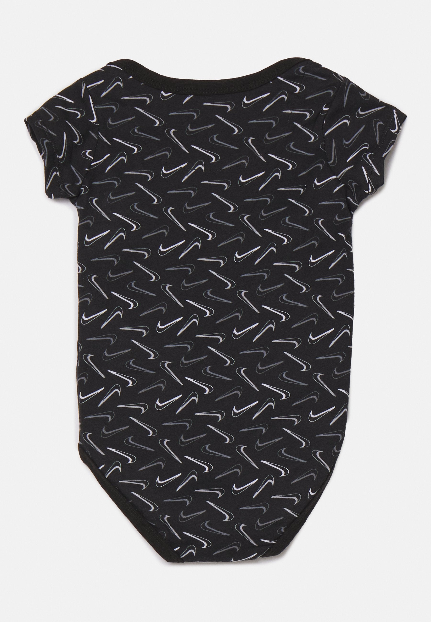 Nike Sportswear LOGO SET