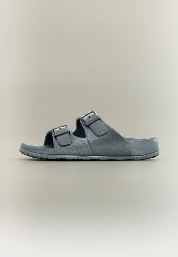 Calvin Klein SQUARE DRIVER
