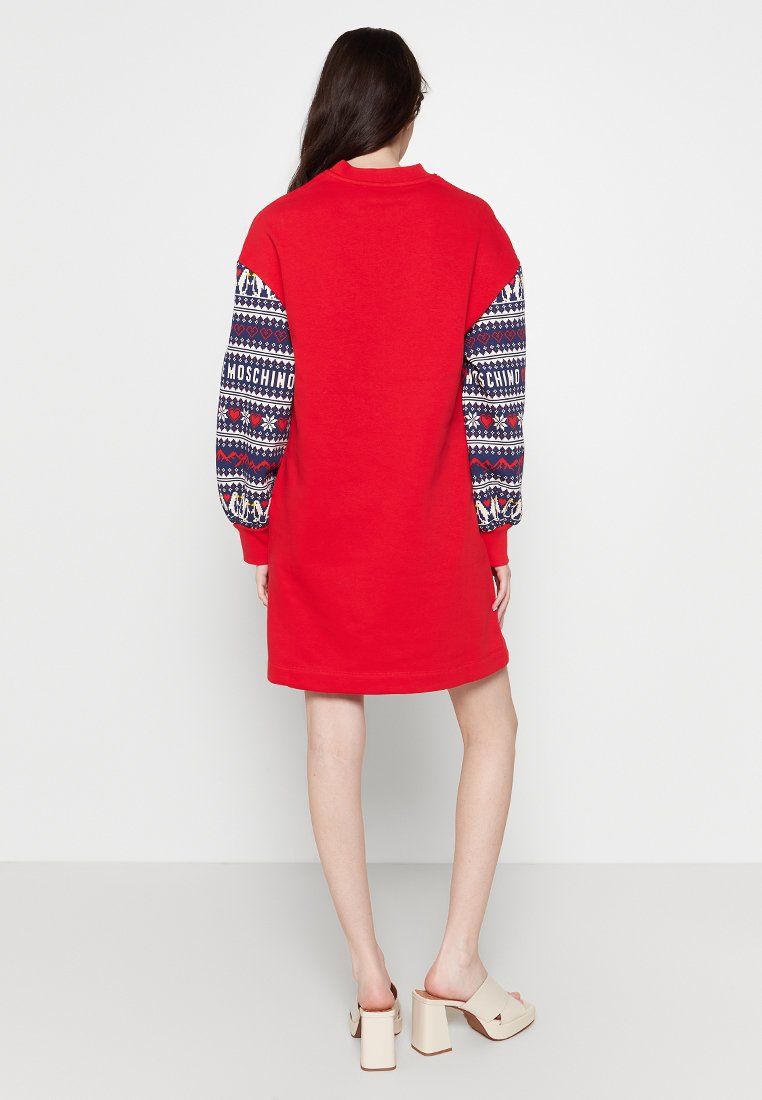 Love Moschino