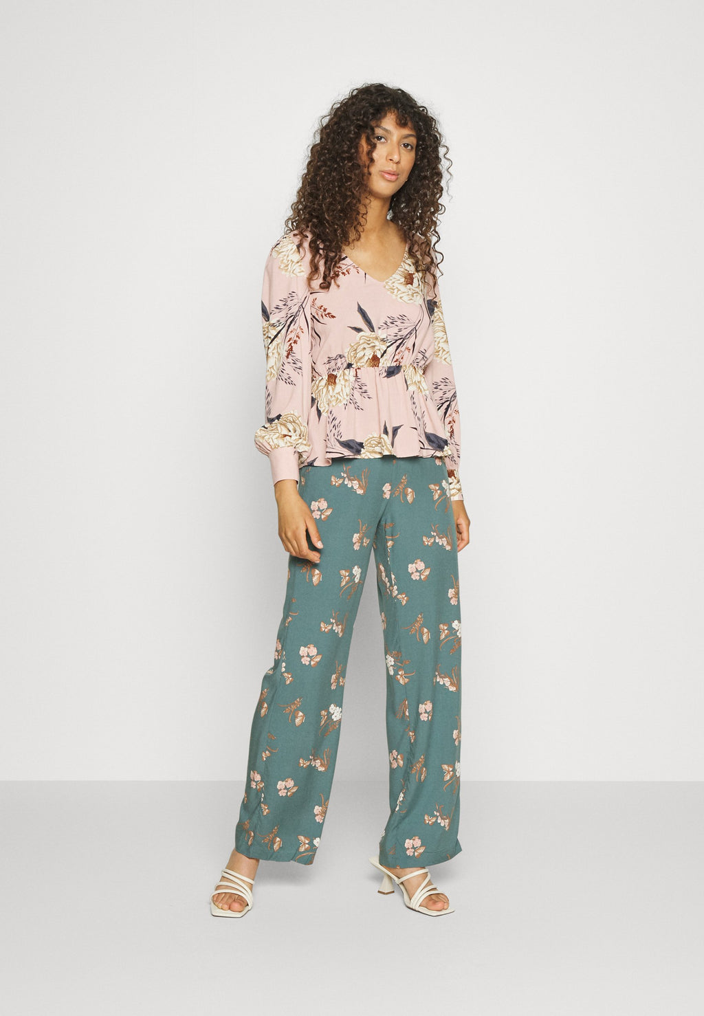 Vero Moda VMSIMPLY EASY WIDE PANT