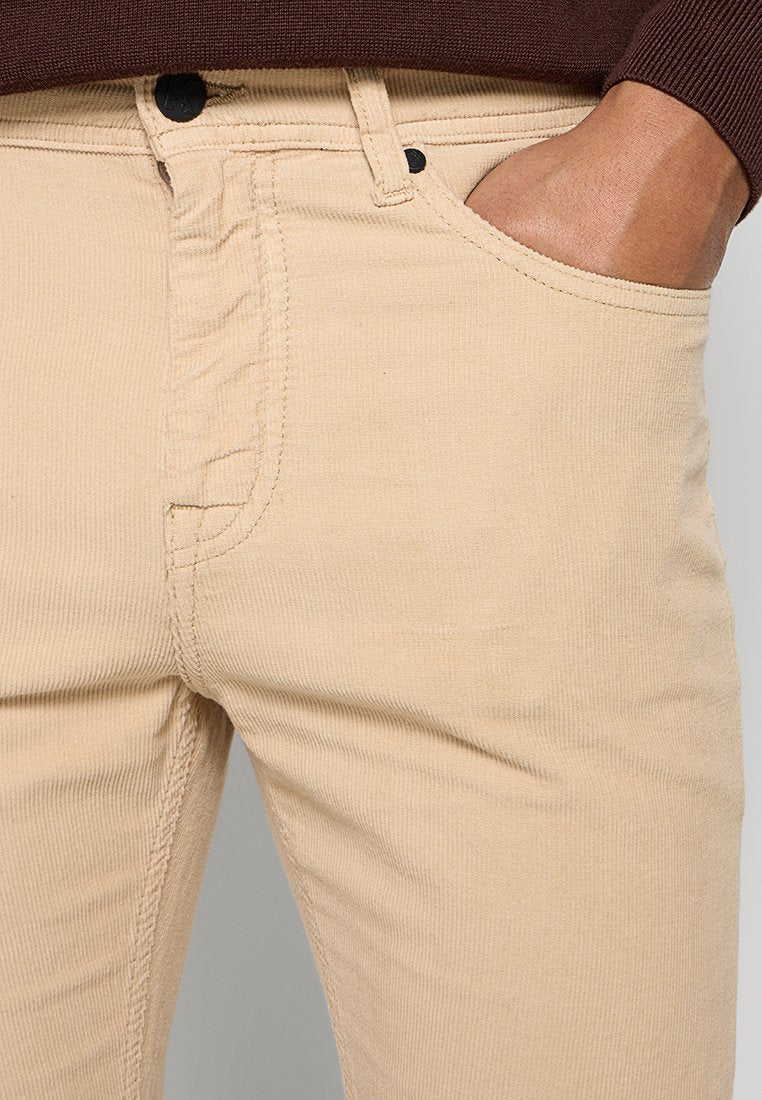 SLIM FIT Media 5
