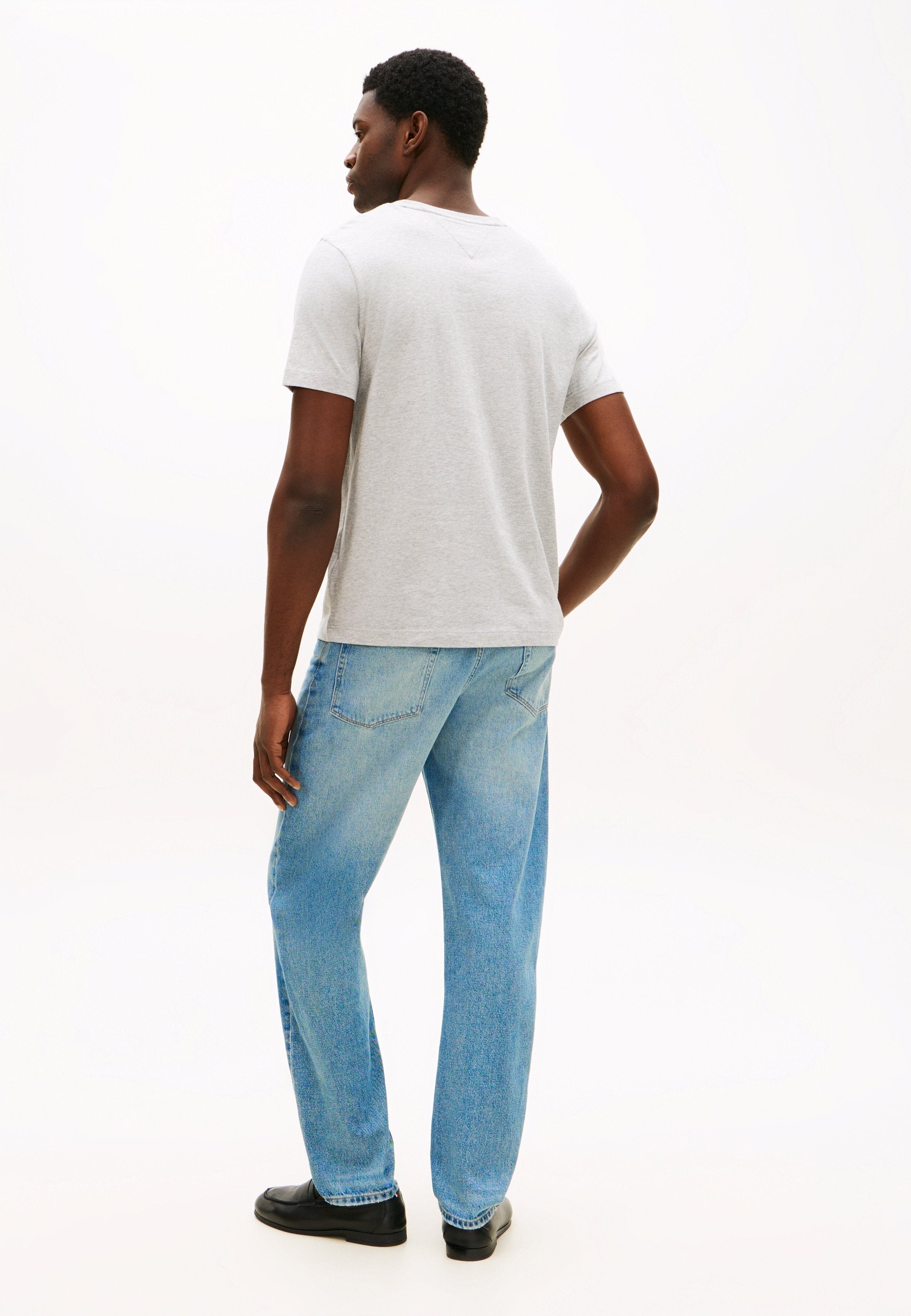 ESSENTIALS TEE Media 4