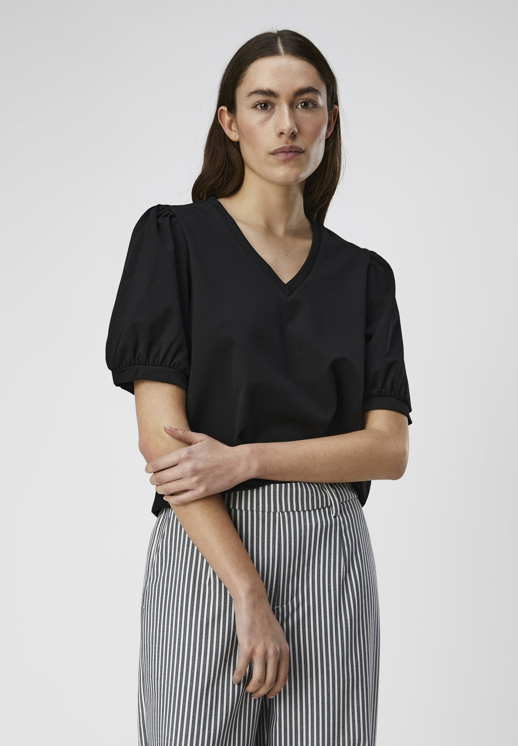 Object V-neck
