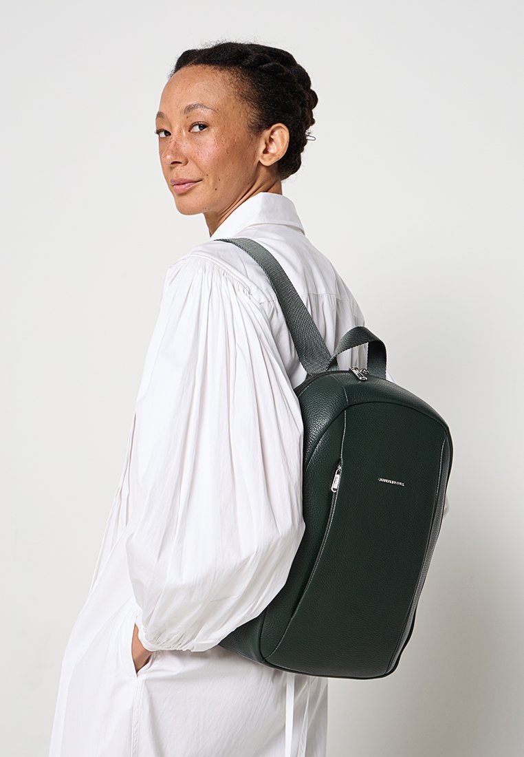 Mandarina Duck