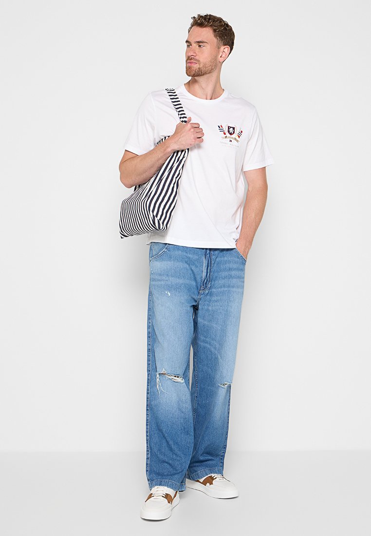 HILFIGER COLOUR CRES Media 2