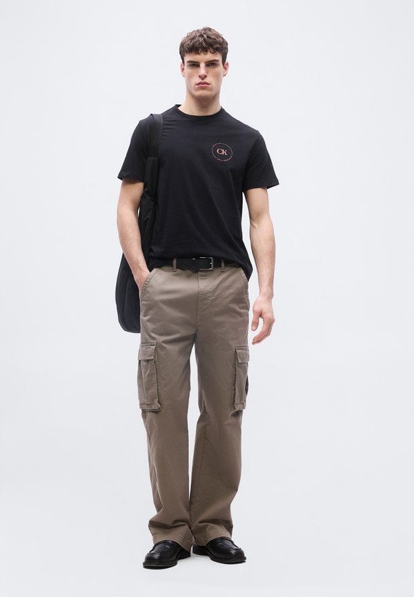 Calvin Klein Jeans GRAPHICS