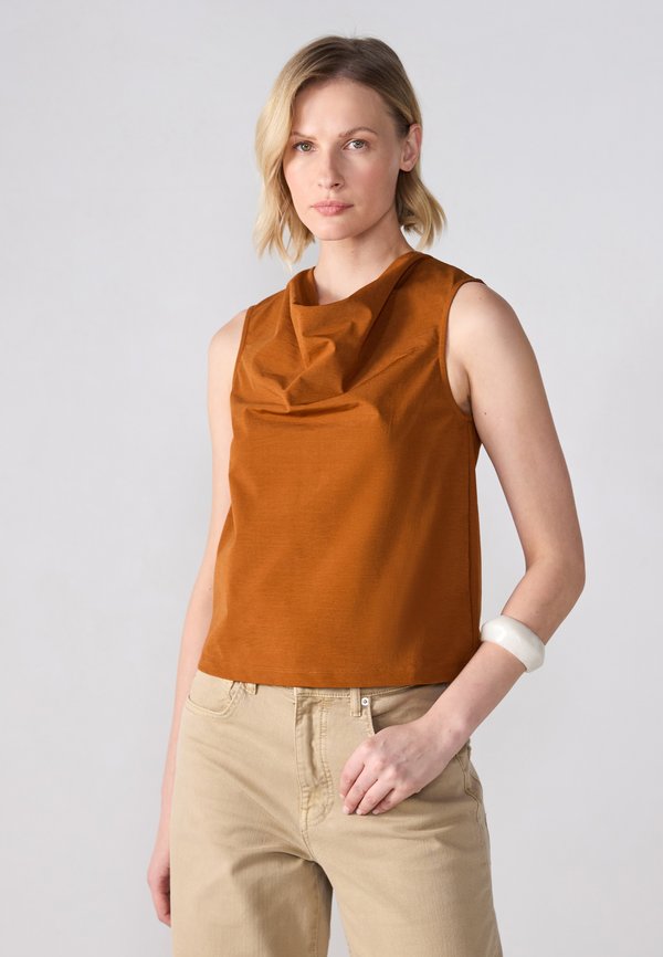 Anna Field