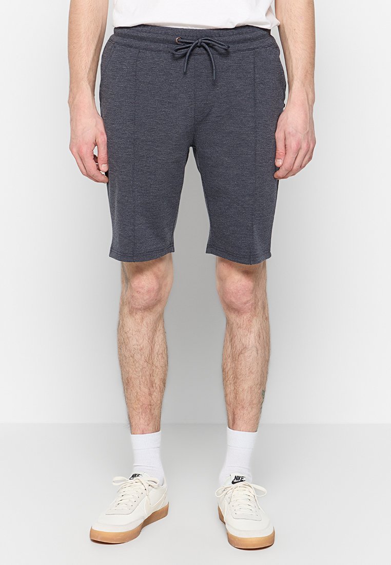 NO EXCESS Shorts Media 1