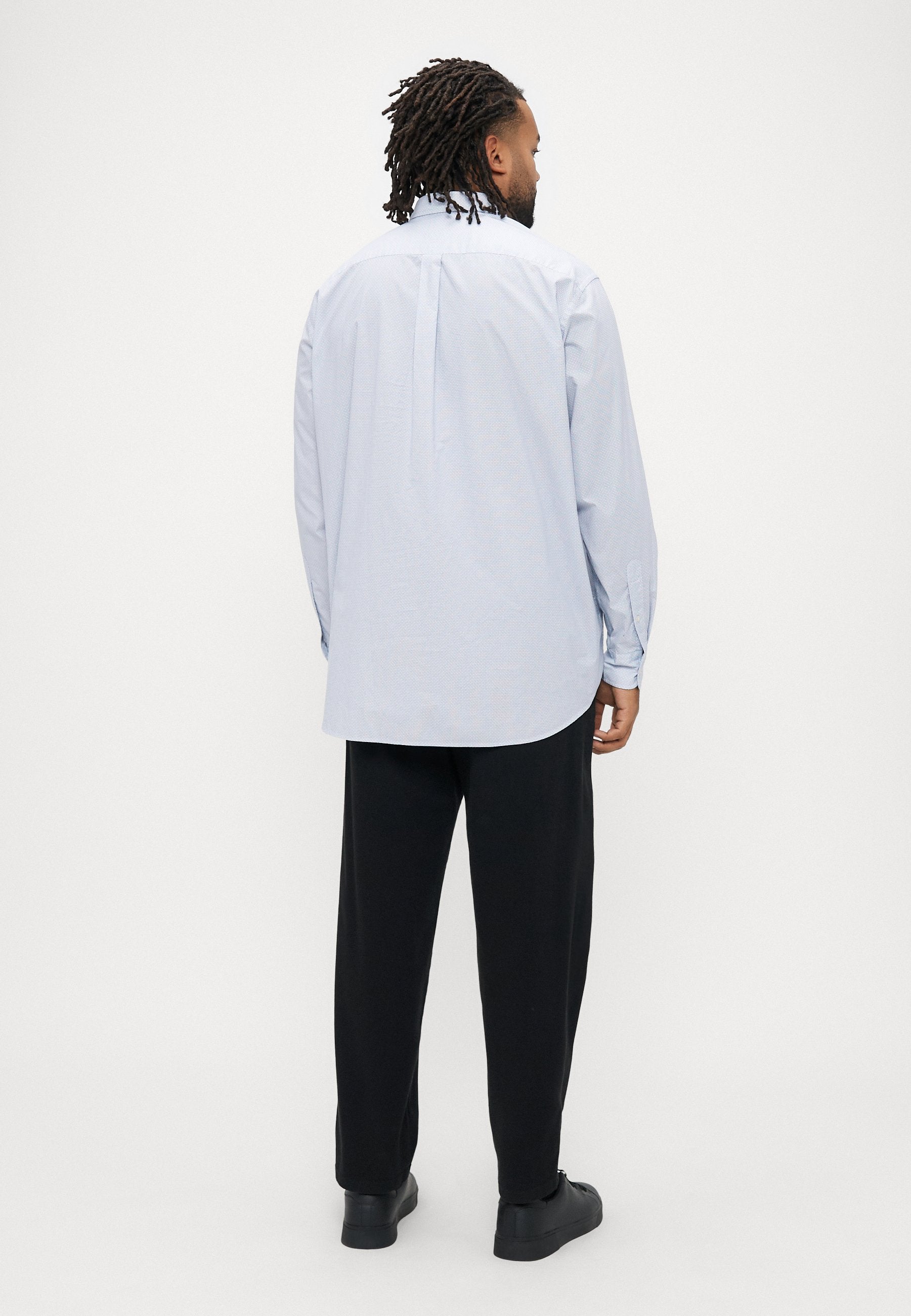 POP FAKESOLID SHIRT Media 4