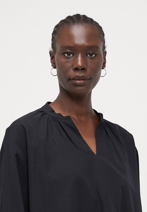 Vero Moda Tall VMFANNI V NECK
