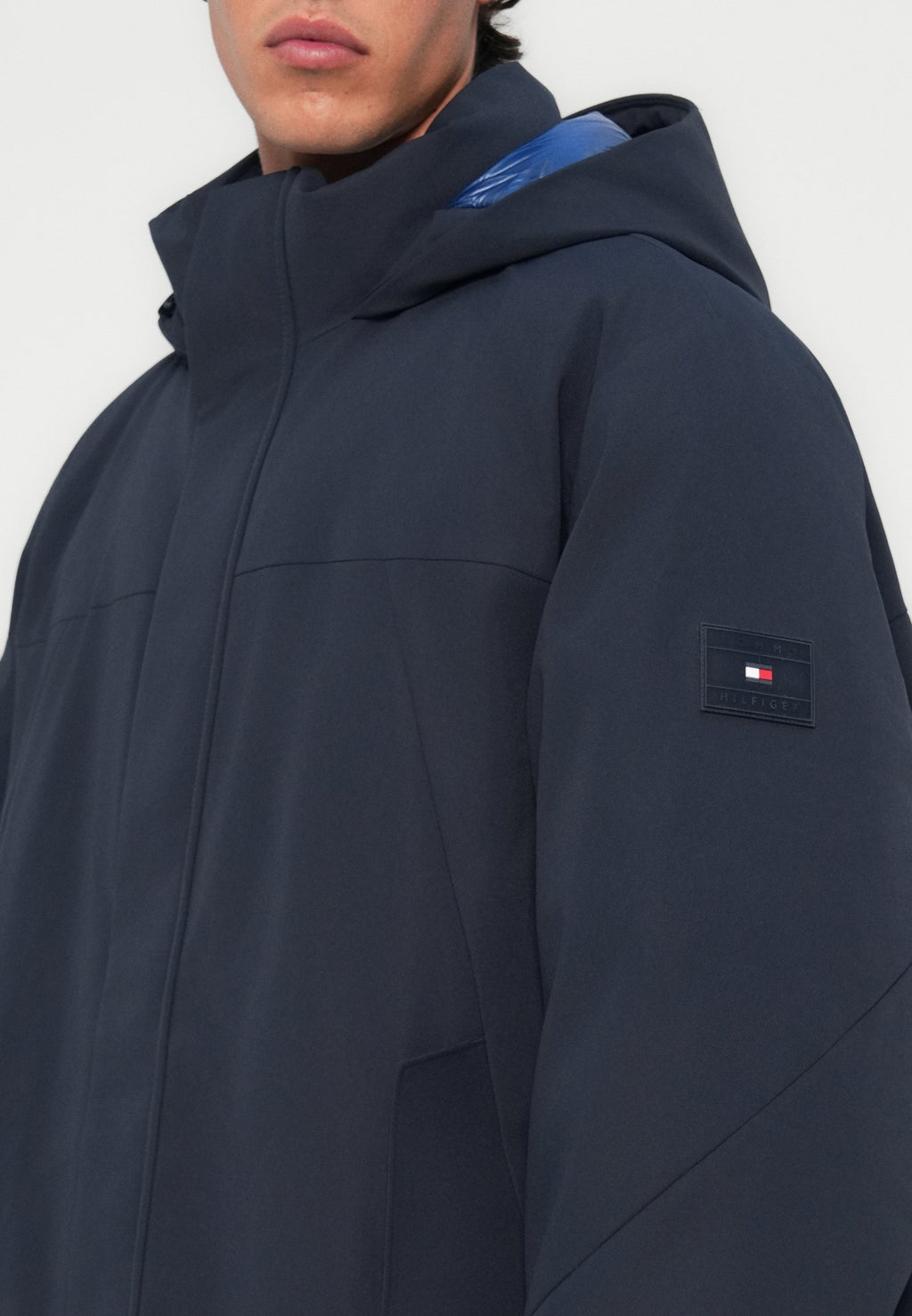 TECH HOODED PADDED Media 6