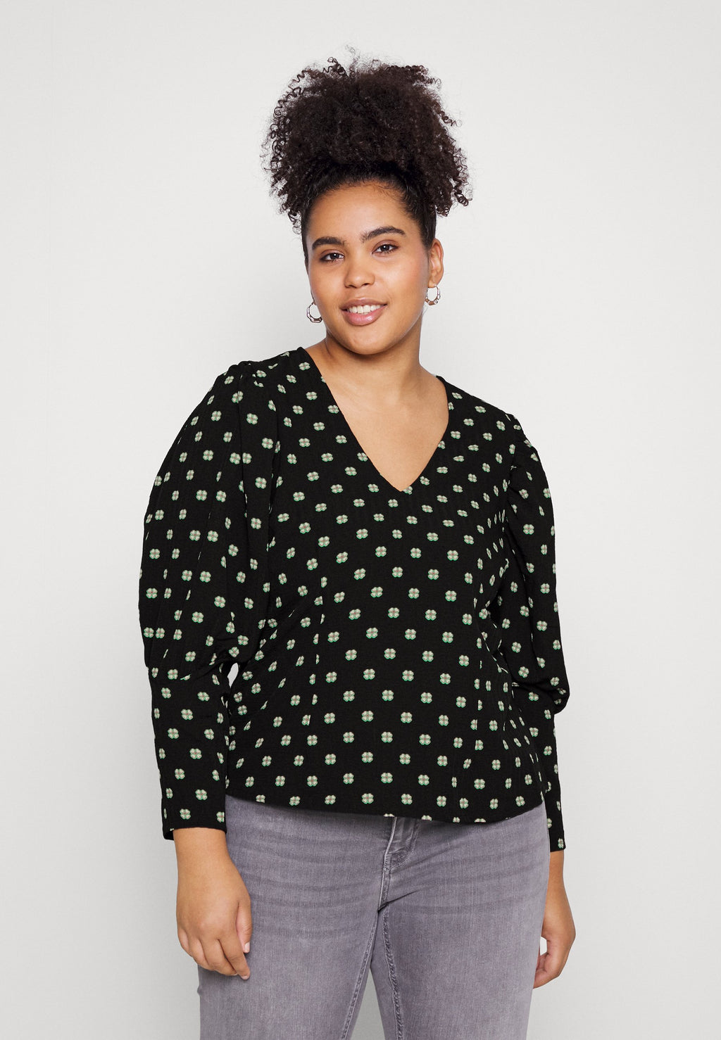 Vero Moda Curve VMGINA TOP WVN CUR