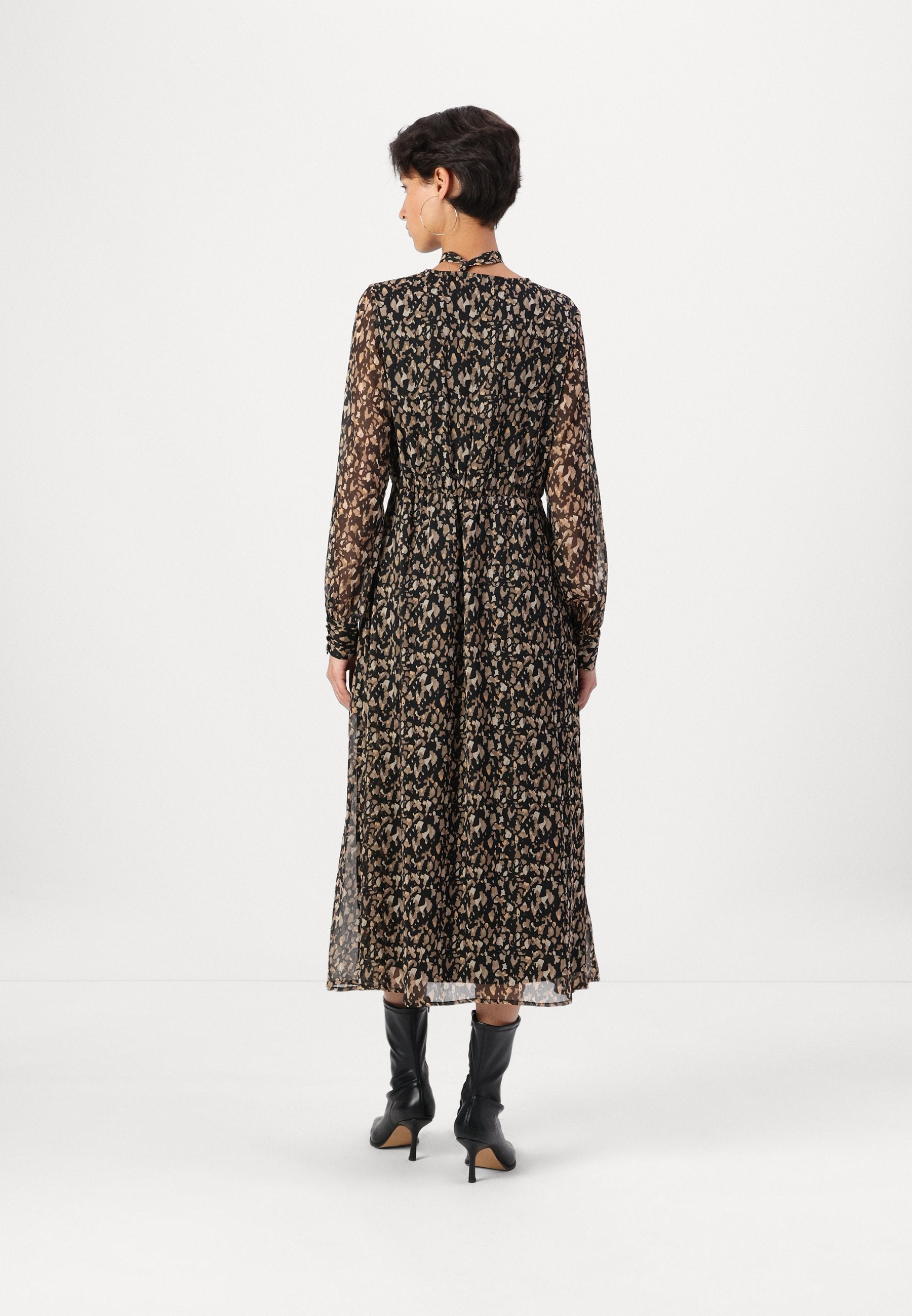 VILA VIFALIA V-NECK L/S MIDI DRESS - NOOS/DC