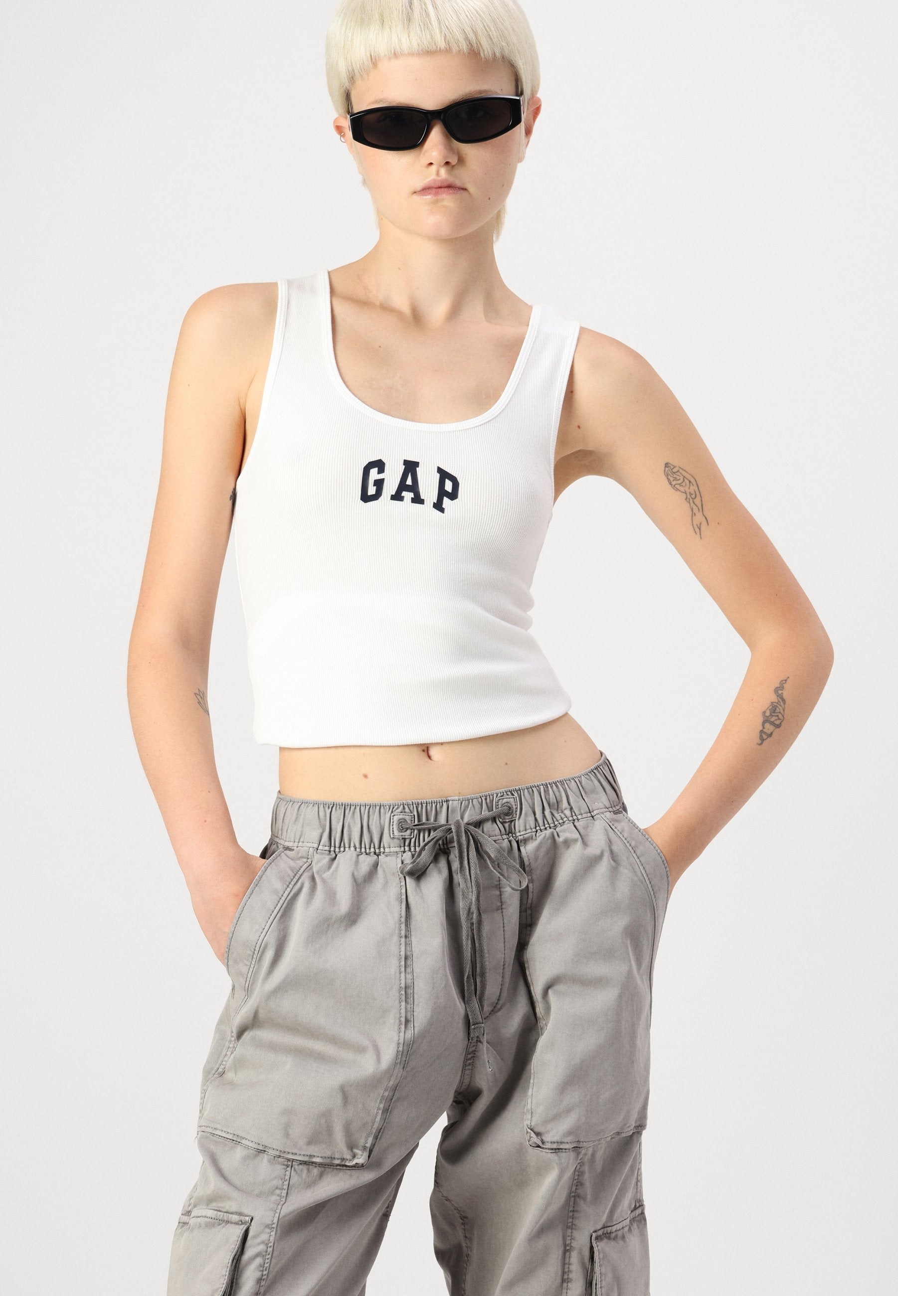 Abercrombie & Fitch WIDE LEG CARGO
