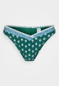 Hollister Co. FLAT CHEEKIEST
