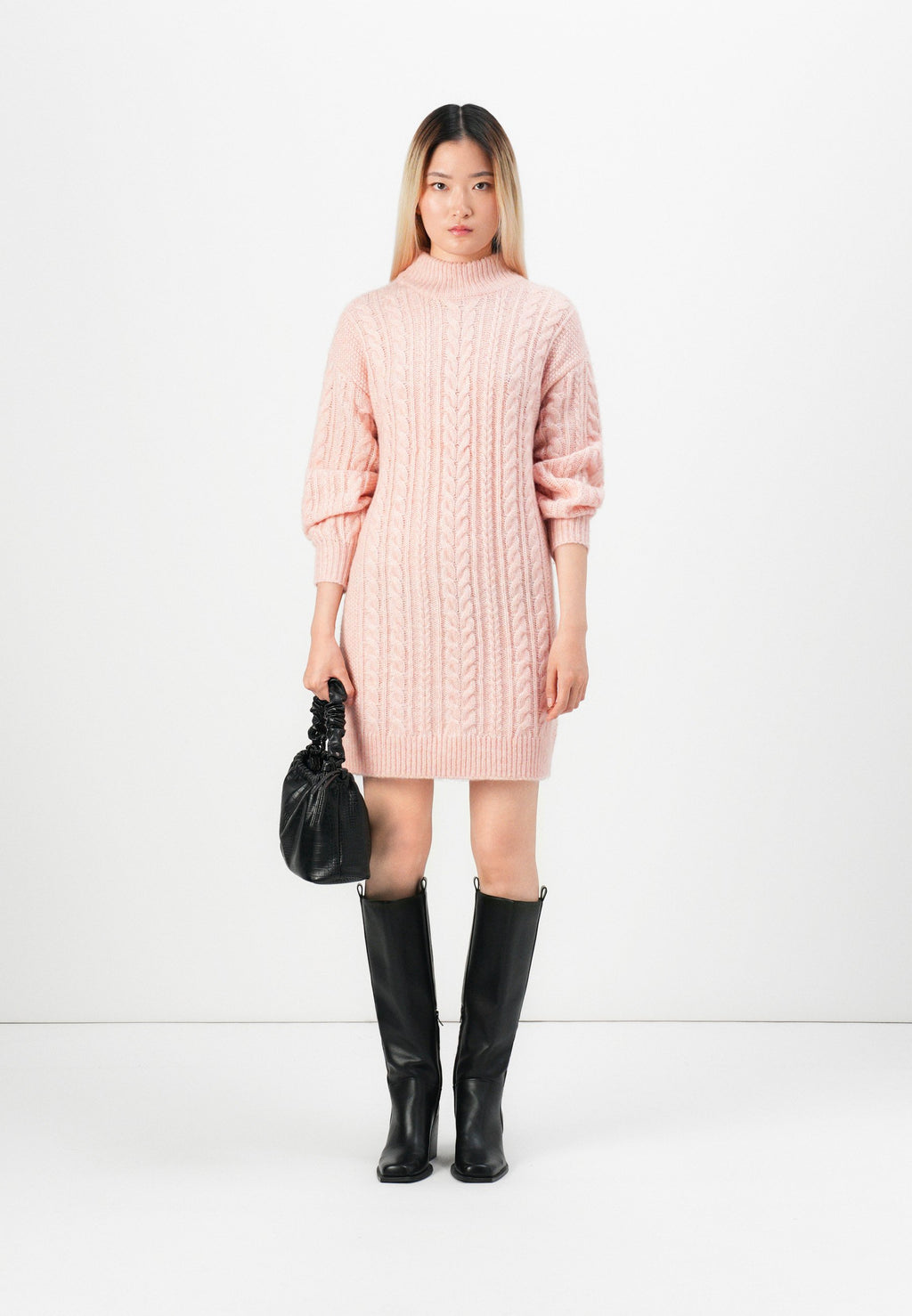 Knitted ONLIDA Short Media 2