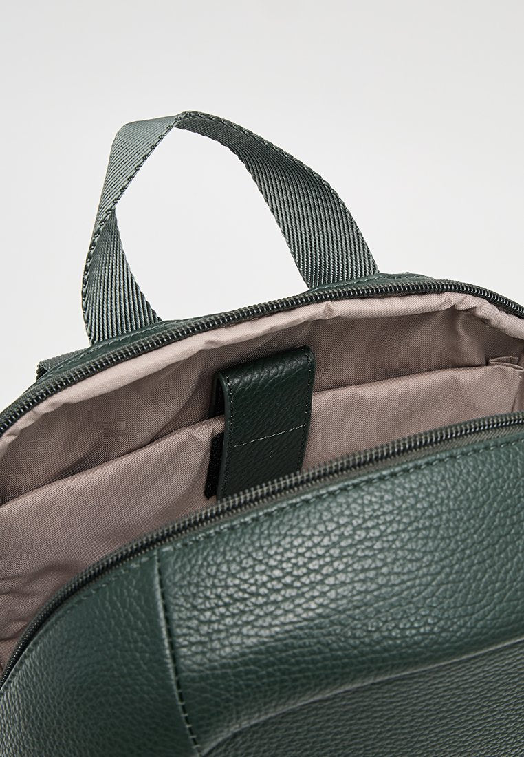 Mandarina Duck