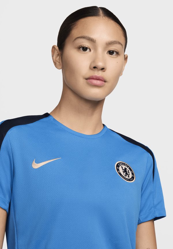 Nike Performance CHELSEA LONDON STRIKE