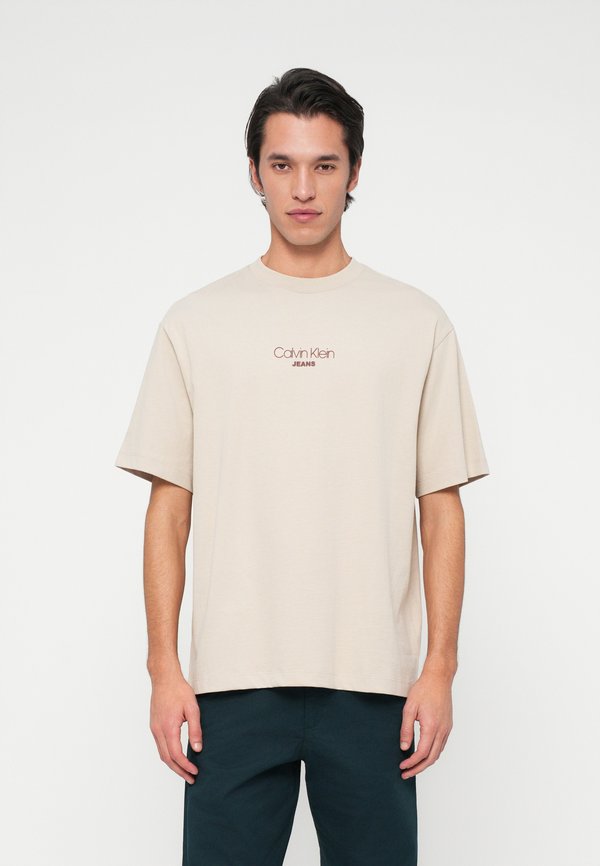 Calvin Klein Jeans GRAPHIC TEE - Print T-shirt - silvermoss
