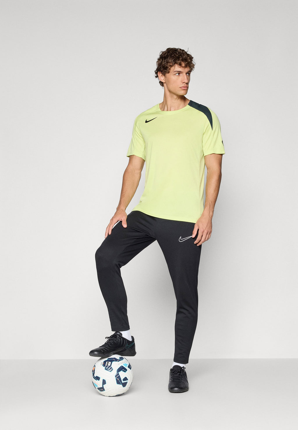 Nike Performance STRIKE TOP T90