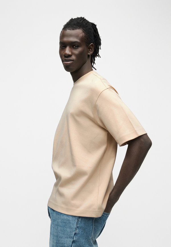 Selected SLHRELAXBOB O NECK TEE