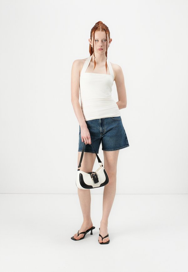Abercrombie & Fitch BARE HALTER PORTRAIT