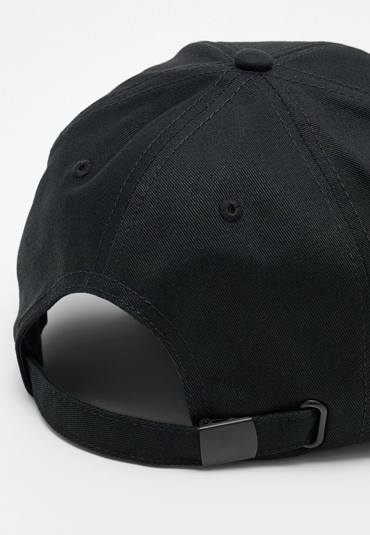 UNISEX Media 5