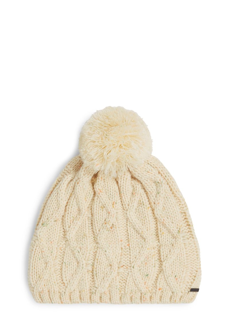 Strickmütze in Creme mit einem strukturierten Kabelmuster und einem flauschigen Pompon oben. Verfügt über kleine bunte Sprenkel und ein schwarzes Markenschild.