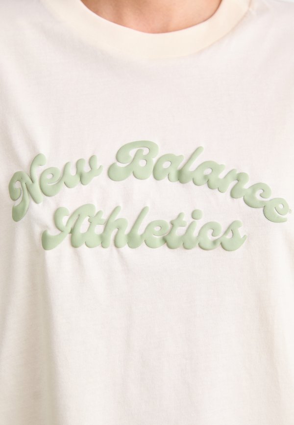 New Balance LINEAR HERITAGE