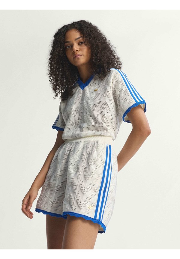 adidas Originals FIREBIRD - Tracksuit bottoms - off white   chalk pearl