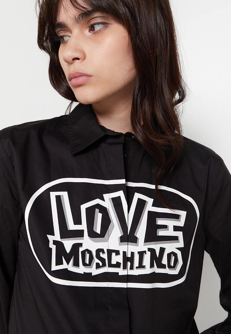 Love Moschino