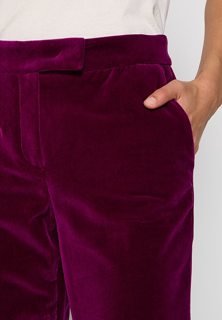 RIANI SLIM FIT