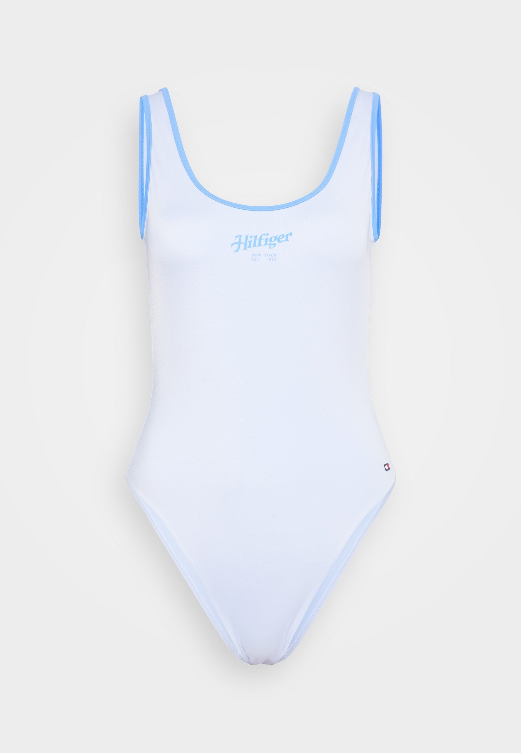 ESSENTIALS ONE PIECE LOGO Media 1