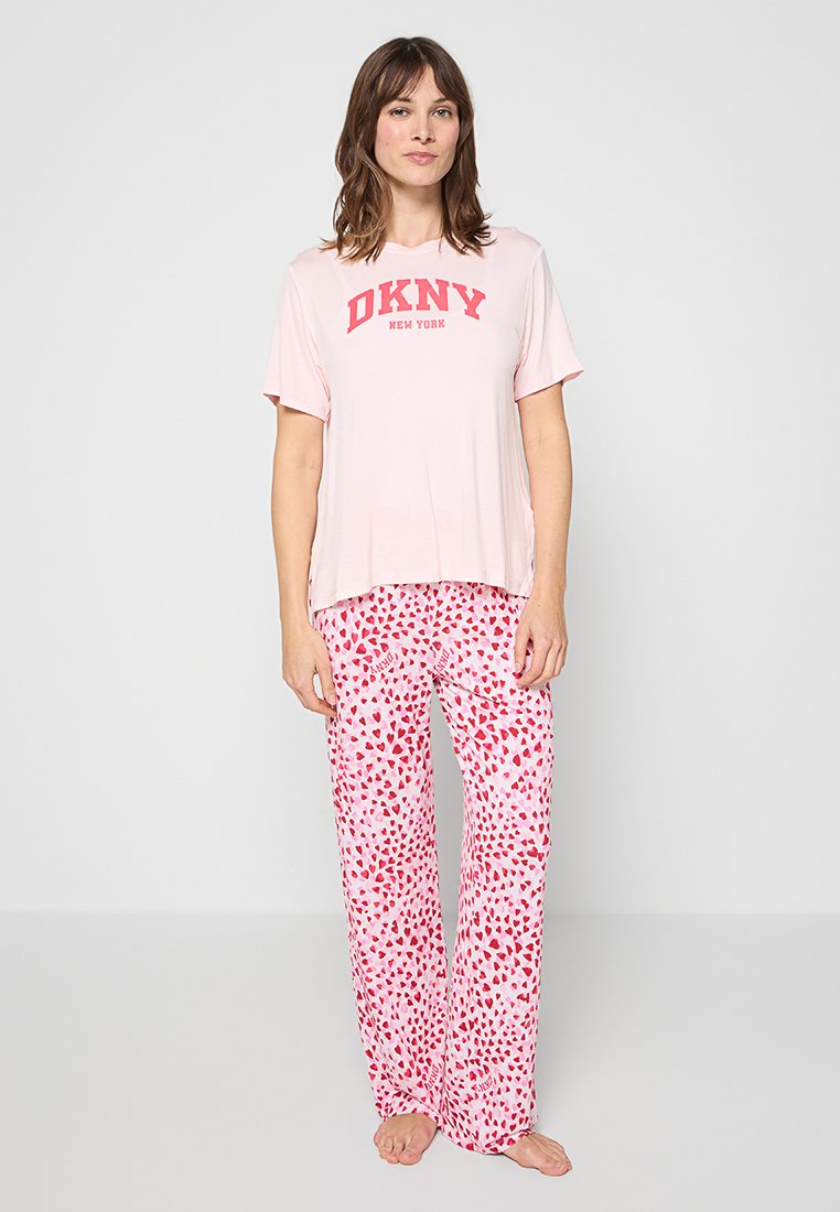 DKNY Loungewear Nachtwäsche Set Media 1