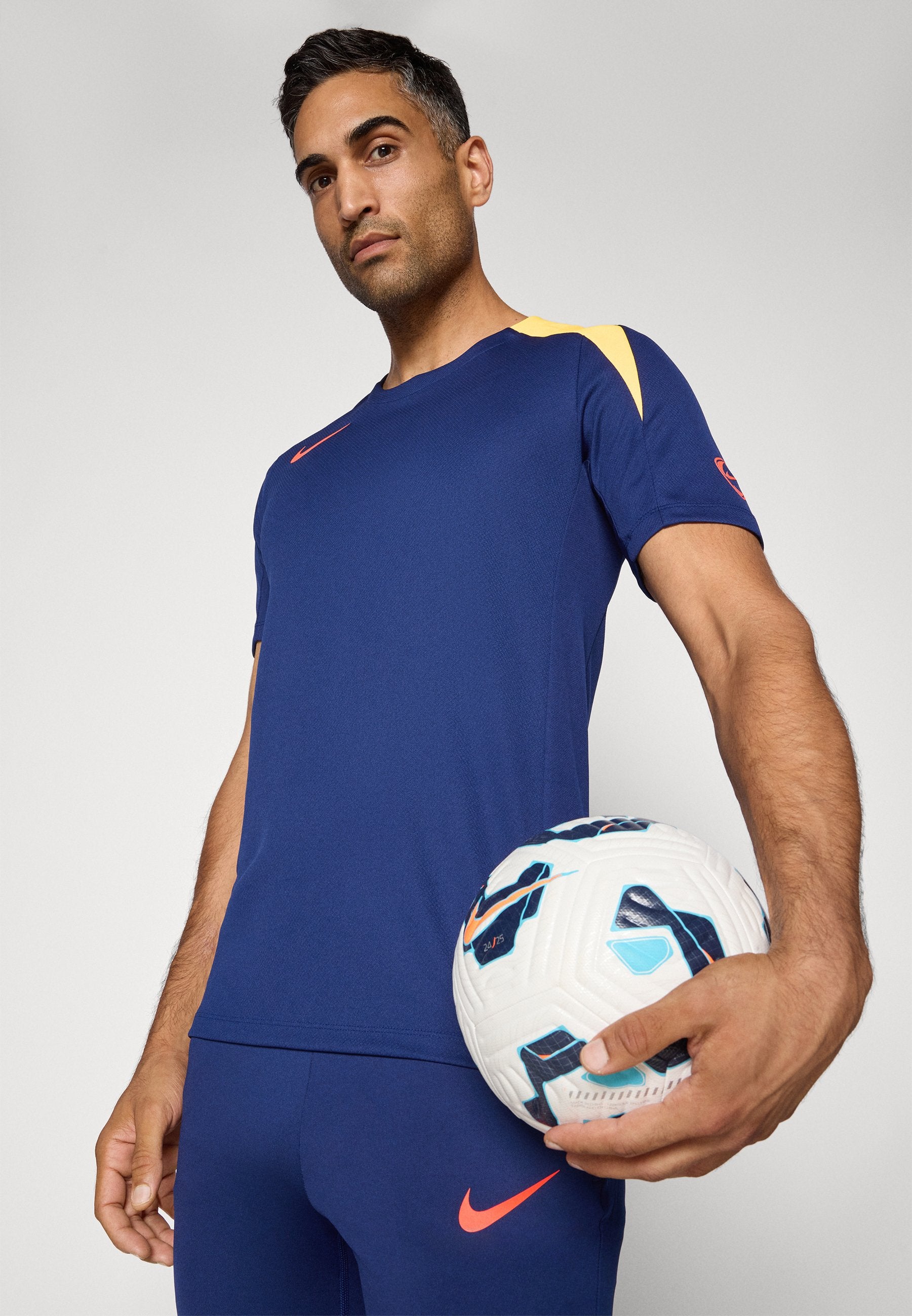 Nike Performance STRIKE TOP T90