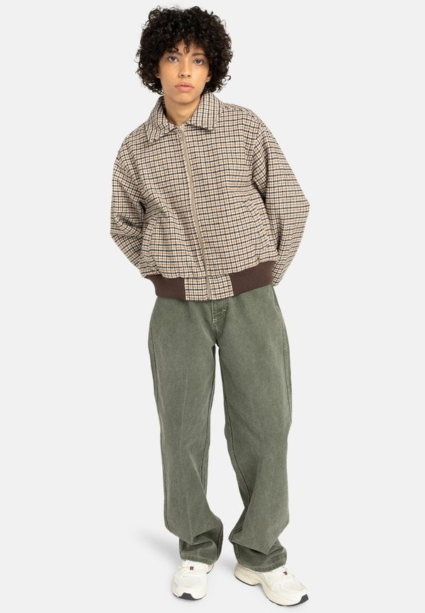 Element DOGTOOTH