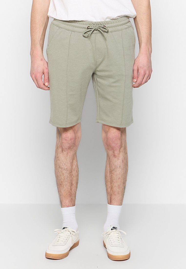NO EXCESS Shorts Media 1