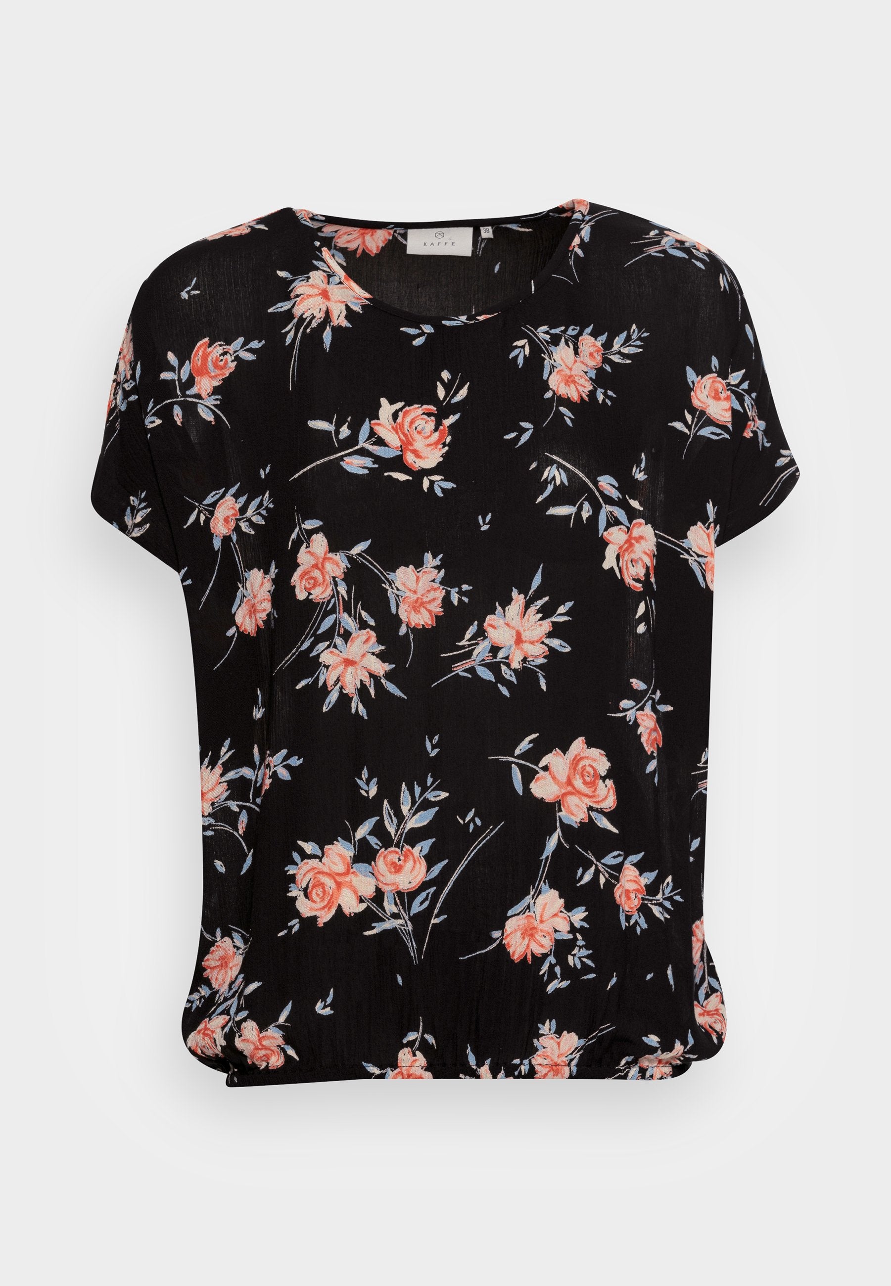 Schwarze Kurzarmbluse mit einem floralen Muster aus pfirsichfarbenen Rosen und hellblauen Blättern. Glattes Material mit lockerer Passform.