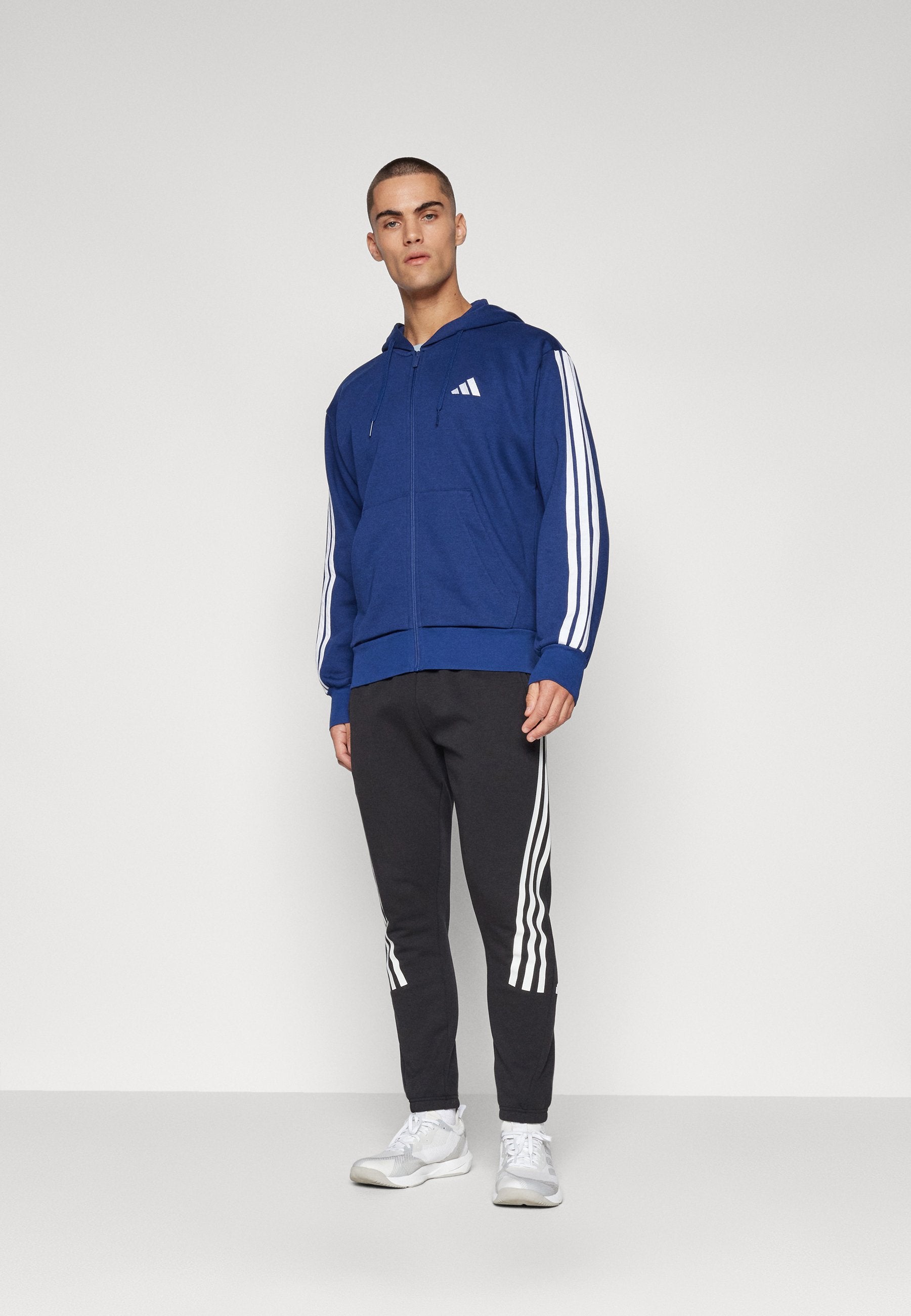 adidas Sportswear ESSENTIALS THREE STRIPES FLEECE