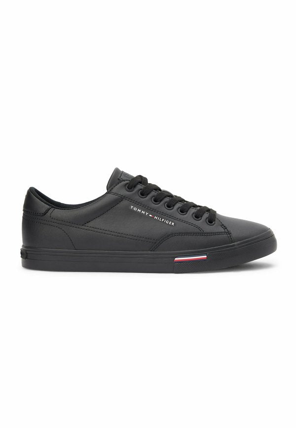 Tommy Hilfiger SIGNATURE MID