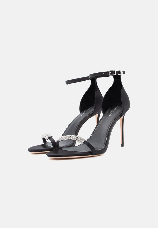 MARCIANO BY GUESS